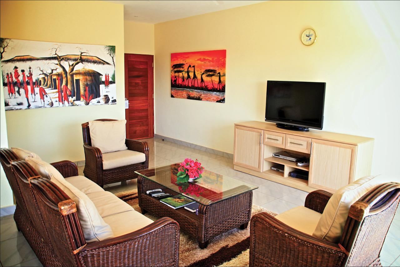 Voi Wildlife Lodge Exterior photo