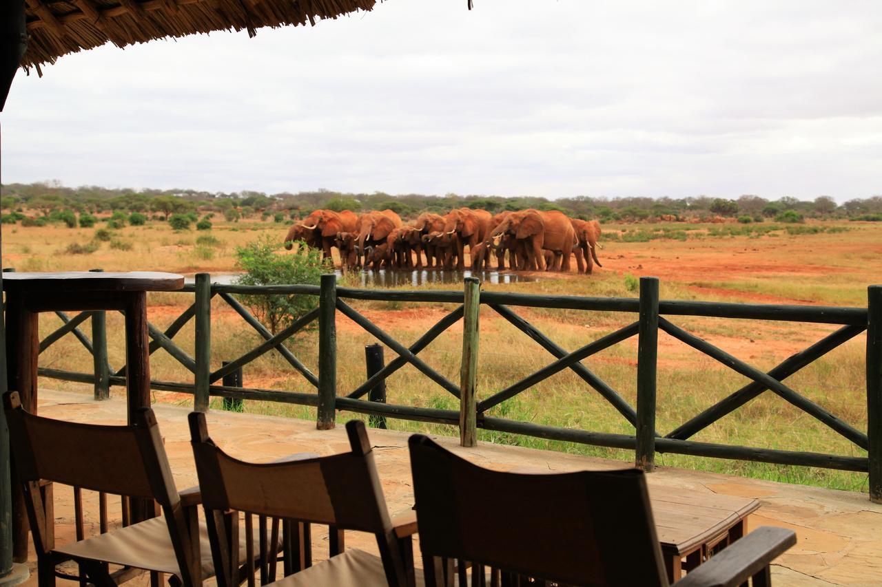 Voi Wildlife Lodge Exterior photo