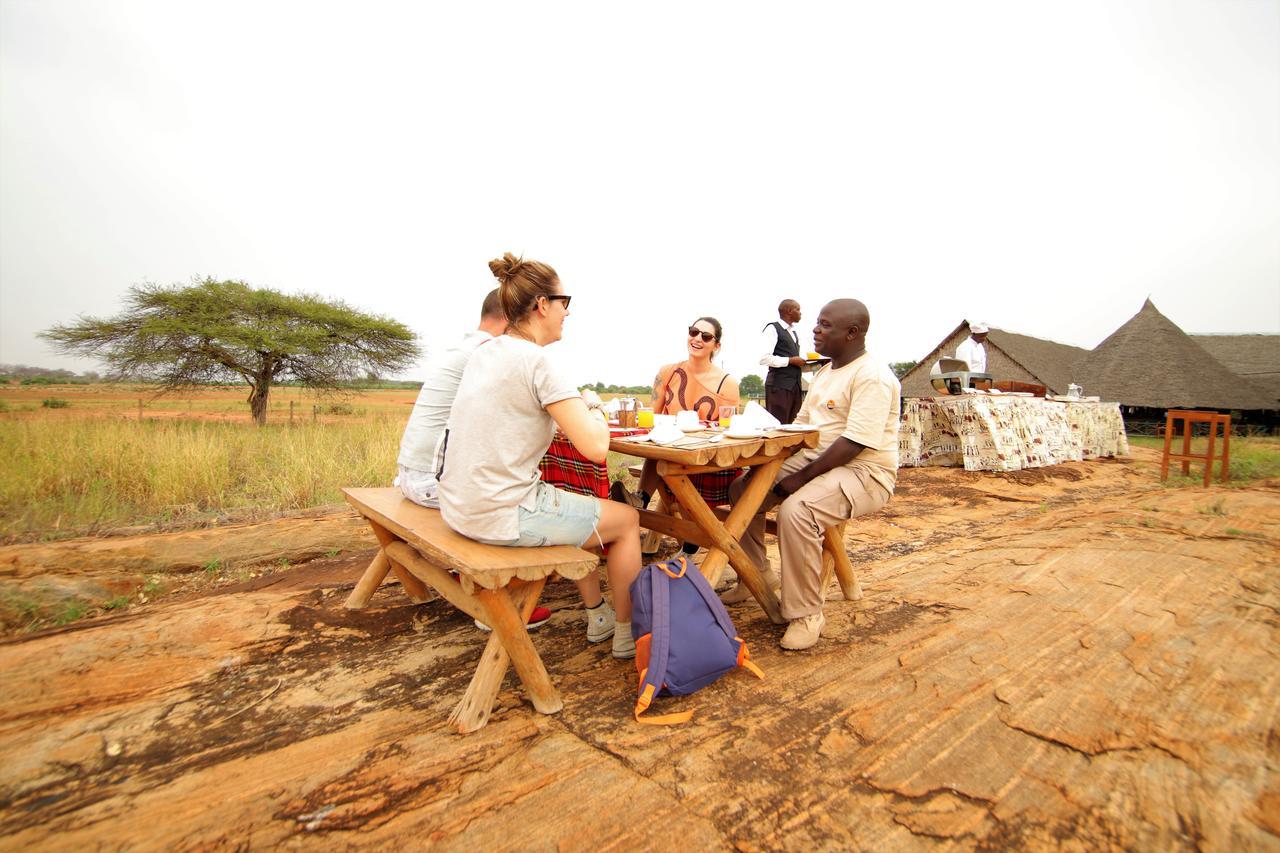 Voi Wildlife Lodge Exterior photo