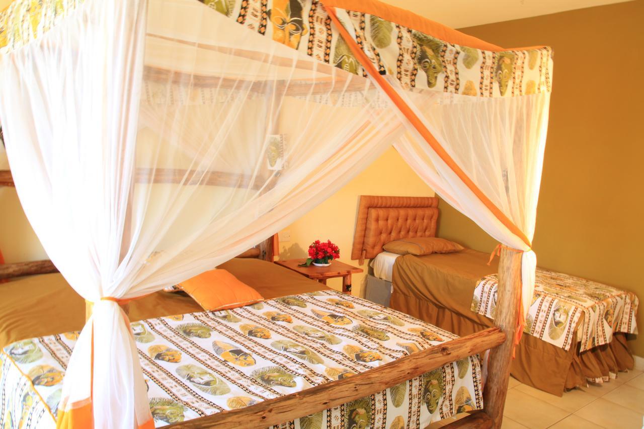 Voi Wildlife Lodge Exterior photo